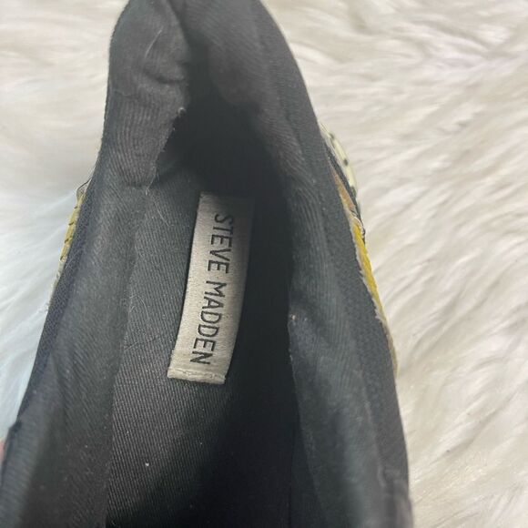 Steve Madden Boomer lace up wedge sneakers fabric Black & mustard yellow SZ9M - Picture 8 of 10